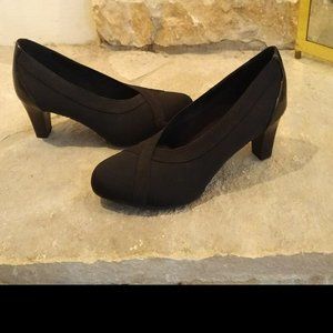 NIB - Coach and Four Brand Women's Black Heels - Size 7